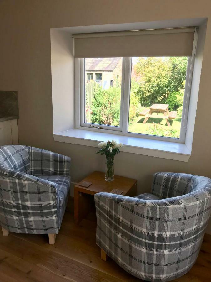 Self-Contained Studio City Centre Location Inverness Luaran gambar